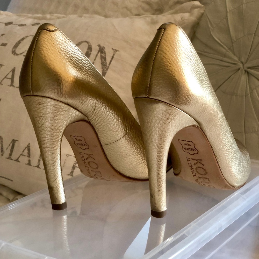 High Heels - Picture 4 of 4